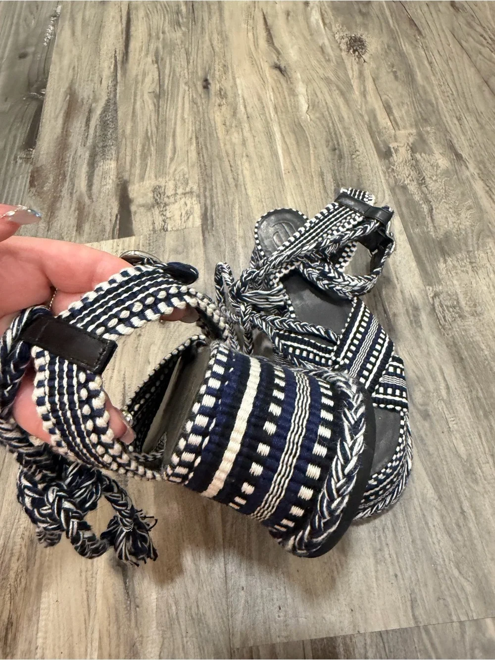 Free people amambaih Navy and White Woven Platform ankle wrap sandals size 7 38